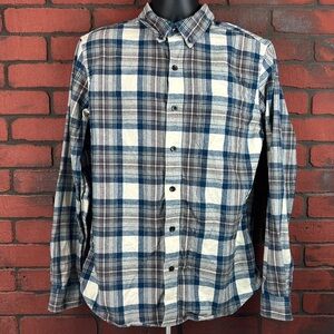L.L.Bean Men’s Large Slim Fit Plaid Flannel Button-Down Shirt — Classic, Casual